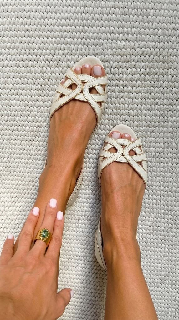 Camilla | Sandalias Trenzadas Elegantes Color Crema